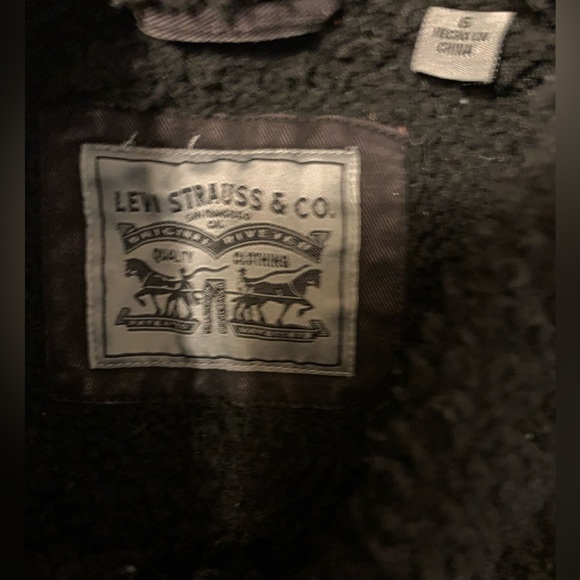 Women’s Levi’s Sherpa Lined Trucker Jacket Denim Jean Coat - Picture 4 of 12